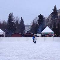 Коли у Тернополі запрацює ковзанка на Театральному майдані