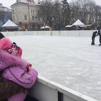 Ковзанку на Театральному майдані у Тернополі пропонують зробити безкоштовною