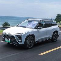 В Україні з 1 січня на автомобілях з’являться зелені номери