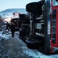 На Тернопільщині ДТП – фура з’їхала з горба і перекинулася