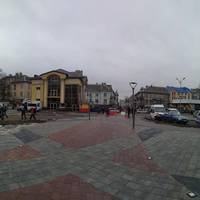 Як виглядає оновлена Привокзальна площа в Тернополі (фото)