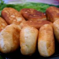 Бабусині пиріжки – готуються швидко, миттєво з’їдаються