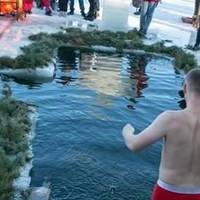 “Занурювання в ополонку на Водохреща не змиє гріхи”, – священик з Тернопільщини