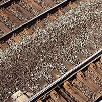 Машиніст не встиг загальмувати: в Тернополі жінку збив дизельний поїзд