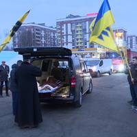 Тернопільщина прощається із бійцем АЗОВу Олегом Литвинцем