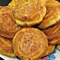 В нашій родині їх часто готують. Вони замінюють нам біляші та чебуреки