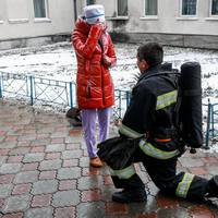 На Тернопільщині рятувальник оригінально зробив пропозицію коханій (відео)