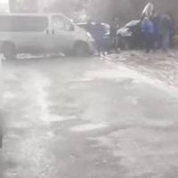 Чоловіка затисло в салоні авто – страшна автотроща на Об’їзній