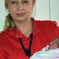 Охочі удочерити підкинуте немовля уже стоять у черзі