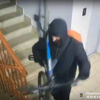 У Тернополі камери “спіймали” злодія: розшук (ВІДЕО)