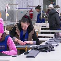 У Збаразькій виправній колонії можна не лише повноцінно жити, а й заробляти на життя. Відео