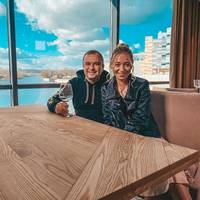 «Він же не проживе 100 років»: наречена Віктора Павліка зізналася, що після смерті співака хоче вдруге вийти заміж