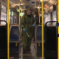 Показали, як у Тернополі дезинфікують тролейбуси, аби запобігти поширенню коронавірусу. ВІДЕО