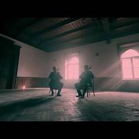 “Shape Of My Heart” у виконанні дуету віолончелістів. Дивовижне звучання (відео)