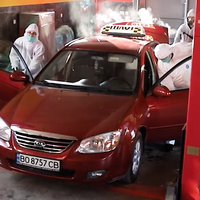 Таксі Пілот проводять дезинфекційну обробку автомобілів, водії використовують одноразові маски та антисептики під час роботи (ВІДЕО)