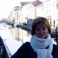 “Маску, шалик, труси, що завгодно, тягніть на писочки, не легковажте!… Мусите бути готовими до стрімкого росту інфікованих…” – українка з Італії