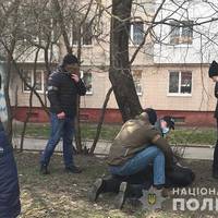 У Тернополі затримали групу рекетирів, які “вибивали” з підприємця 200 000 гривень (ФОТО)