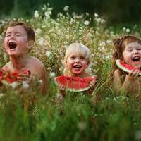 10 квітня – День братів і сестер