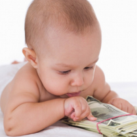 В Україні тим, хто має дітей платитимуть під час карантину: перші деталі