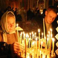 В деяких церквах Тернополя попри заборону таки причащаються під час карантину (Відео)