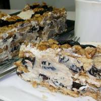 Приголомшливий десерт без випічки з горіхами і чорносливом