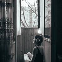 Тернополянка перемогла у міжнародному конкурсі з серією селфі про життя на карантині. Відео