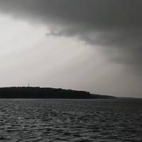 У мережі опублікували відео грози над Тернопільським ставом