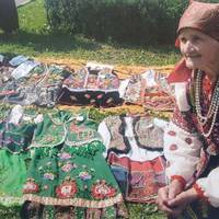 Півсотні унікальних українських костюмів створила 92-річна зв’язкова УПА з Тернопільщини (фото)