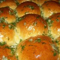 1 ст. води, 3 ст. борошна, пакетик дріжджів і олія, ось що потрібно для найароматніших пампушок до борщу за 20 хвилин