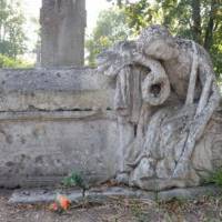 За кордоном видали унікальну книжку, присвячену кладовищам Тернополя та околиць (фото)