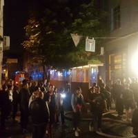 Вночі через вогонь у центрі міста із будівлі довелося евакуювати всіх людей (фото)