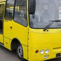 У Тернополі біля ринку п’яний пасажир через зауваження водія побив маршрутку