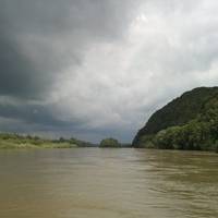 Вода у Дністрі може піднятись до 2 метрів. Як діяти під час паводка