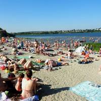 Тернополяни хочуть, щоб на дальній пляж ходили маршрутки