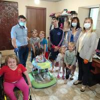 Сім’я на Тернопільщині взяла під опіку 10 дітей з інвалідністю