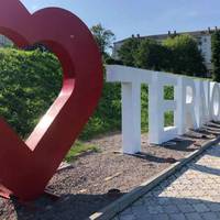 Біля напису «I love Ternopil» вандали повиривали підсвітку