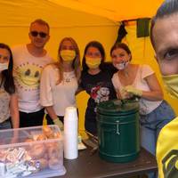 “Жовтий фартух”: щонеділі волонтери роздаватимуть безкоштовні обіди потребуючим