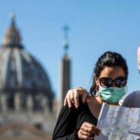 Українцям які їдуть в Італію будуть робити тести на COVID-19, а ходіння без маски може коштувати 1000 євро