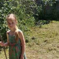 Вражаюча історія 9-річної дівчинки, яка не знає що таке дитинство (фото)