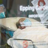 Літня спека не «вбила» вірус: ВООЗ назвала пандемію COVID-19 «однією великою хвилею»