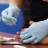 Тернопіль потрапив до червоної зони, бо тестує втричі більше людей – мер