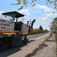 У Ланівцях завершується ремонт частини дороги Р-43