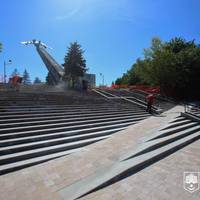 Біля «літака» у Тернополі облаштували сходи та пандус