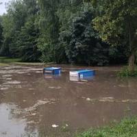 У парку Нацвідродження після зливи 