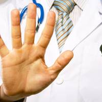 “Хай йде на роботу, і так там хтось захворіє все одно”: у Тернополі не дають ліканяний особам, які контактували з хворими на коронавірус