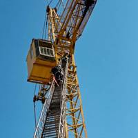 На Тернопільщині зняли з крана мертвого чоловіка