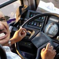 Ціна питання – 3 гривні: у Тернополі водій маршрутки вигнав школяра, в якого закінчились кошти на картці