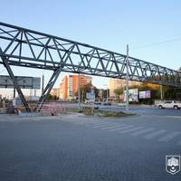 Завершився перший етап облаштування нового надземного пішохідного переходу у Тернополі на вул.15 Квітня