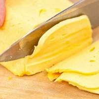 На Тернопільщині зафіксували масове отруєння сиром