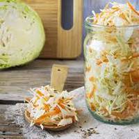 Хрустка та соковита капуста всього за 15 хвилин. Господиням на замітку